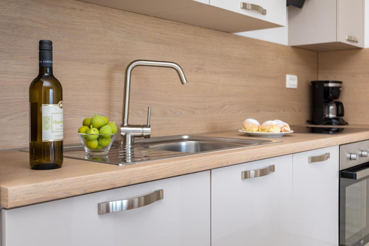 Apartments Jelena Vantacici Ngoại thất bức ảnh