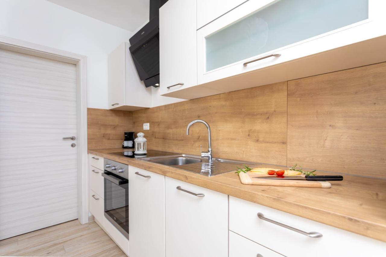 Apartments Jelena Vantacici Ngoại thất bức ảnh